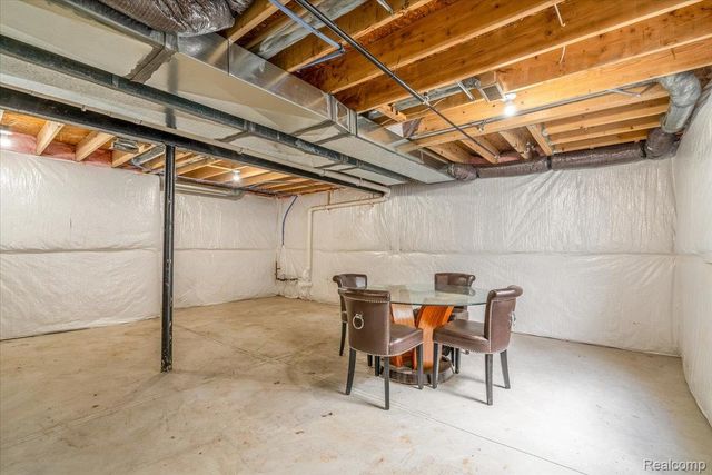 8319 Beatrice, Westland, MI 48185