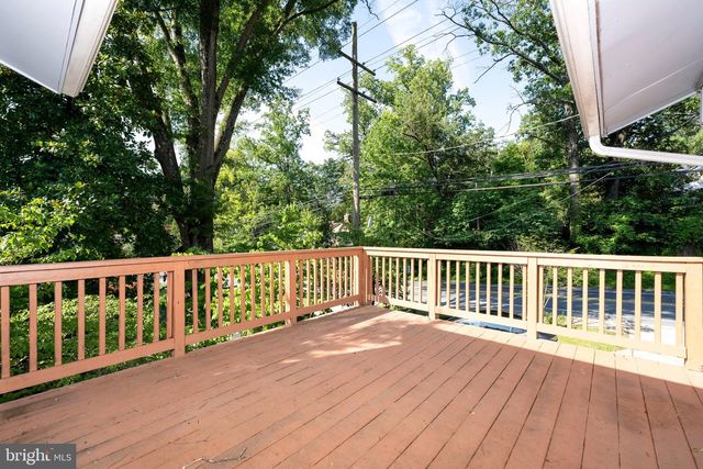 6525 GREENTREE RD, Bethesda, MD 20817