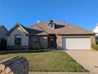 305 Harvest Bend Drive, Wylie, TX 75098