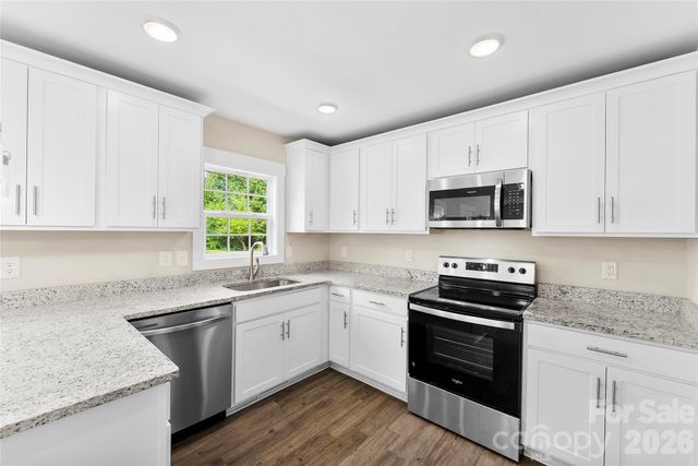 1511 Hollyleaf Avenue, Gastonia, NC 28052