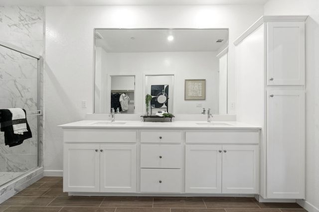 868 Traverse Drive S, Madera, CA 93636