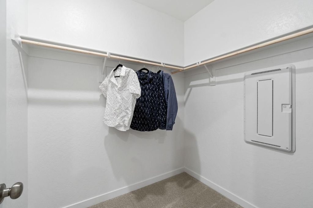 Image 29 of property listing at 868 Traverse Drive S, Madera, CA 93636