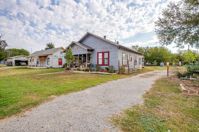905 6th Avenue SE, Mineral Wells, TX 76067
