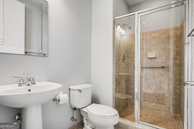 711 Cosmopolitan Drive NE 613, Atlanta, GA 30324