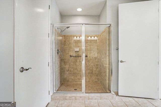 711 Cosmopolitan Drive NE 613, Atlanta, GA 30324