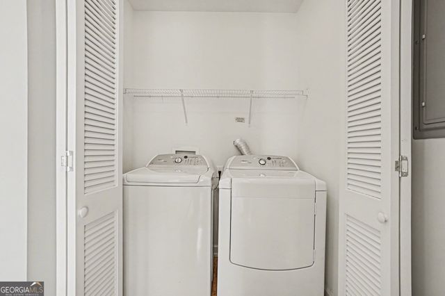 711 Cosmopolitan Drive NE 613, Atlanta, GA 30324