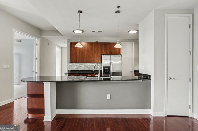 711 Cosmopolitan Drive NE 613, Atlanta, GA 30324