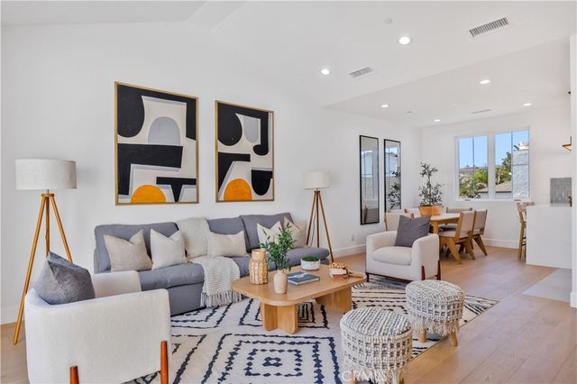 2420 Ives Lane B, Redondo Beach, CA 90278