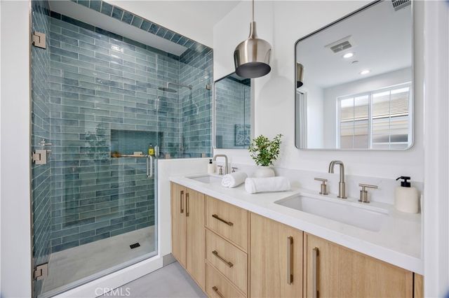 2420 Ives Lane B, Redondo Beach, CA 90278