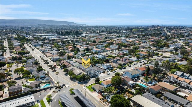 2420 Ives Lane B, Redondo Beach, CA 90278