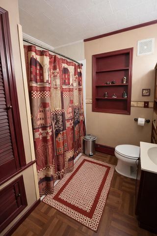 17 Hammond Street, Dannemora, NY 12929