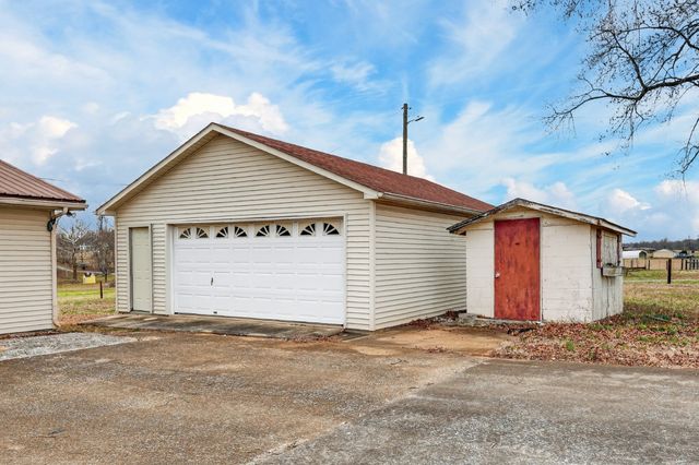 176 Old Quick Rd, Fayetteville, TN 37334