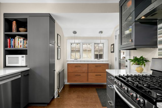 4032 Columbus Avenue, Minneapolis, MN 55407