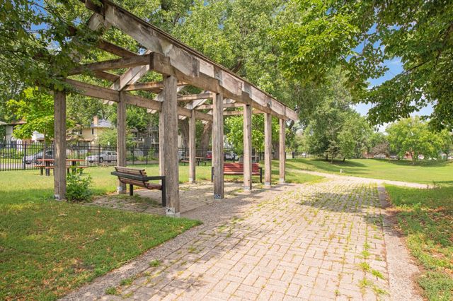 4032 Columbus Avenue, Minneapolis, MN 55407