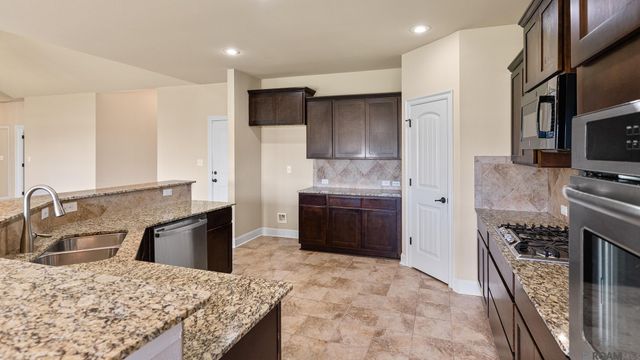 17544 Soaring Flight Dr, Prairieville, LA 70769