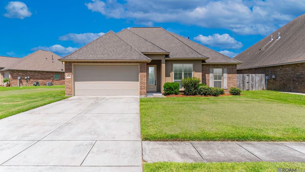 17544 Soaring Flight Dr, Prairieville, LA 70769