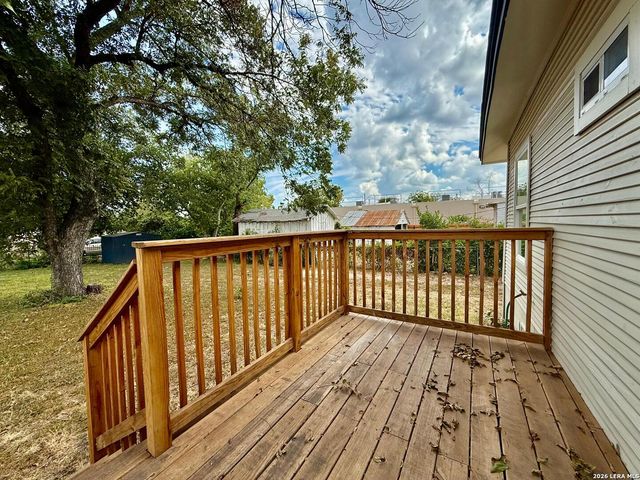 113 Thelka, San Antonio, TX 78214