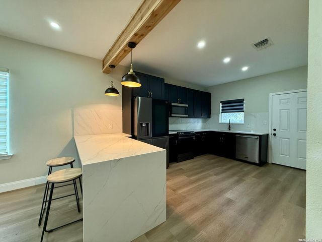 113 Thelka, San Antonio, TX 78214