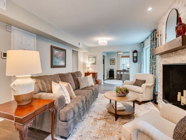 3215 Kiest Forest Drive, Dallas, TX 75233