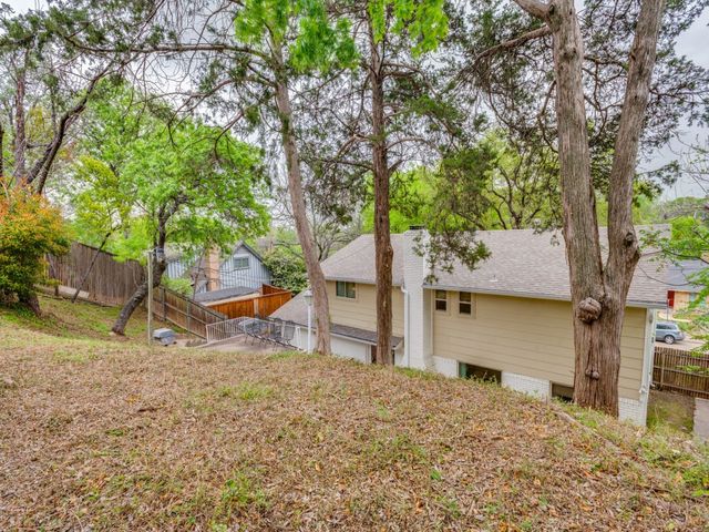 3215 Kiest Forest Drive, Dallas, TX 75233