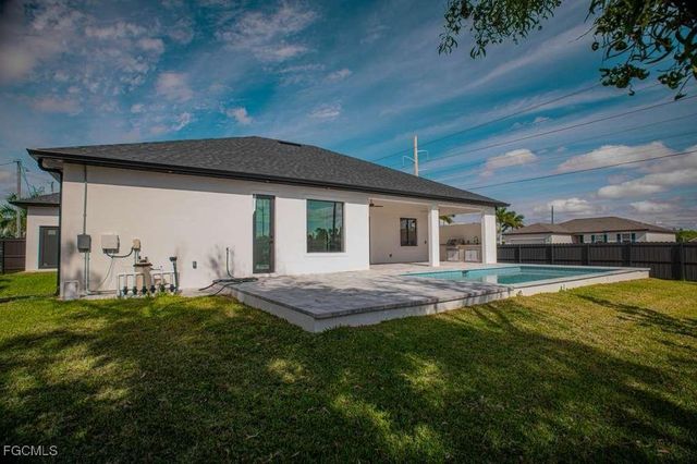 2000 SW 31st TER, Cape Coral, FL 33914