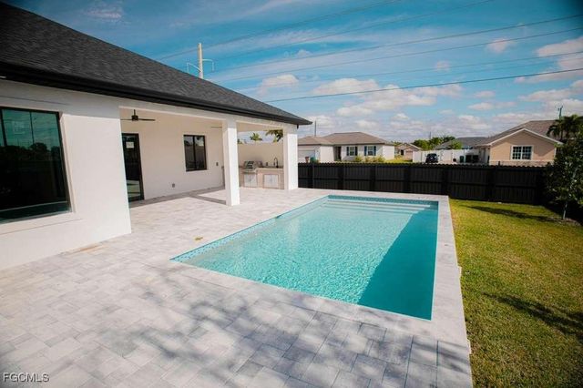 2000 SW 31st TER, Cape Coral, FL 33914