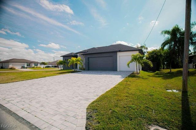 2000 SW 31st TER, Cape Coral, FL 33914