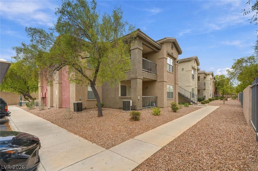 8000 Badura Avenue 1074, Las Vegas, NV 89113 — exterior