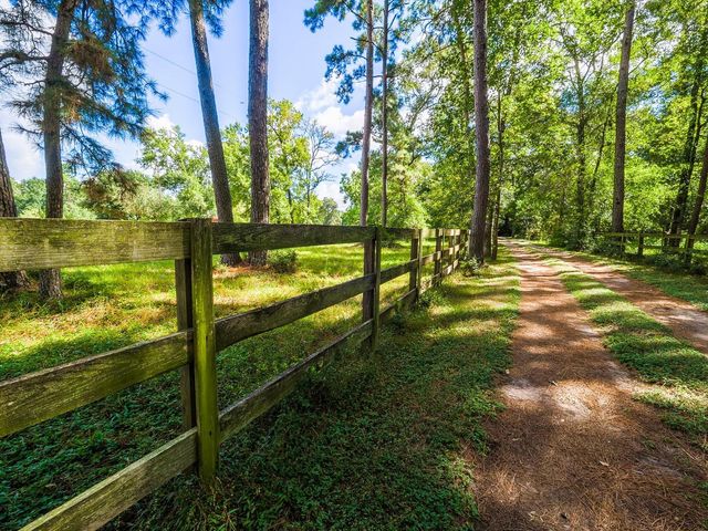 39526 Cimarron Way, Magnolia, TX 77354