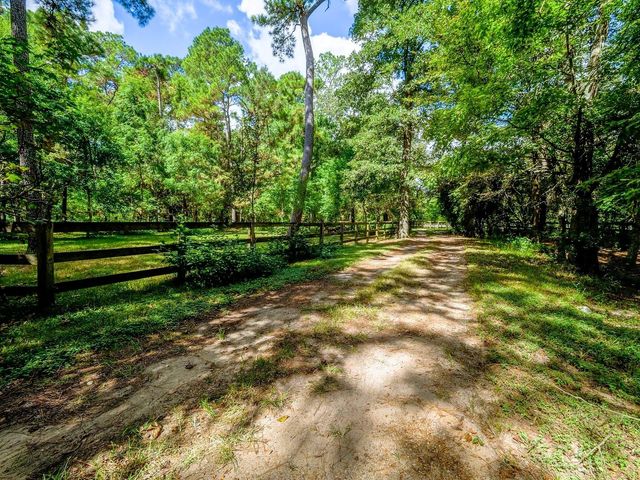 39526 Cimarron Way, Magnolia, TX 77354