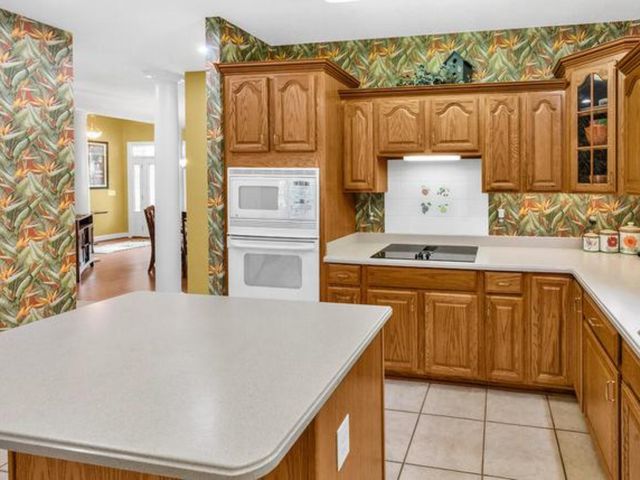 60 Highwood Circle, Murrells Inlet, SC 29576