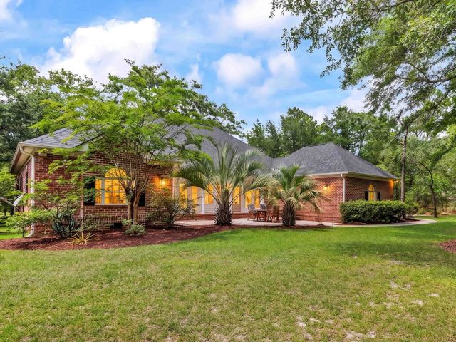 60 Highwood Circle, Murrells Inlet, SC 29576