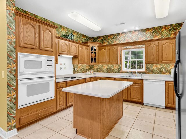 60 Highwood Circle, Murrells Inlet, SC 29576