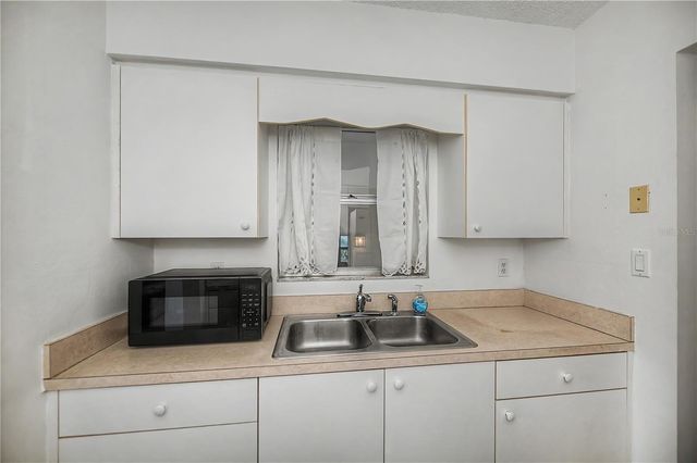 2828 MAGNOLIA WAY, Punta Gorda, FL 33950