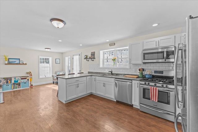 218 Brigham Hill Road, Essex, VT 05452