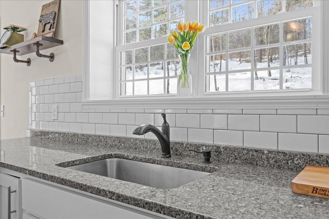 218 Brigham Hill Road, Essex, VT 05452