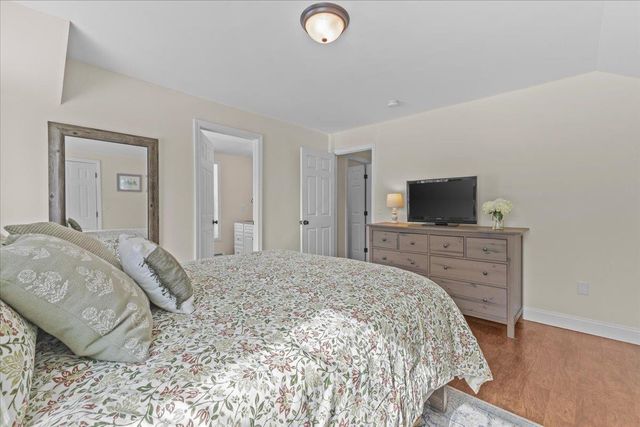 218 Brigham Hill Road, Essex, VT 05452