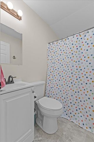 218 Brigham Hill Road, Essex, VT 05452