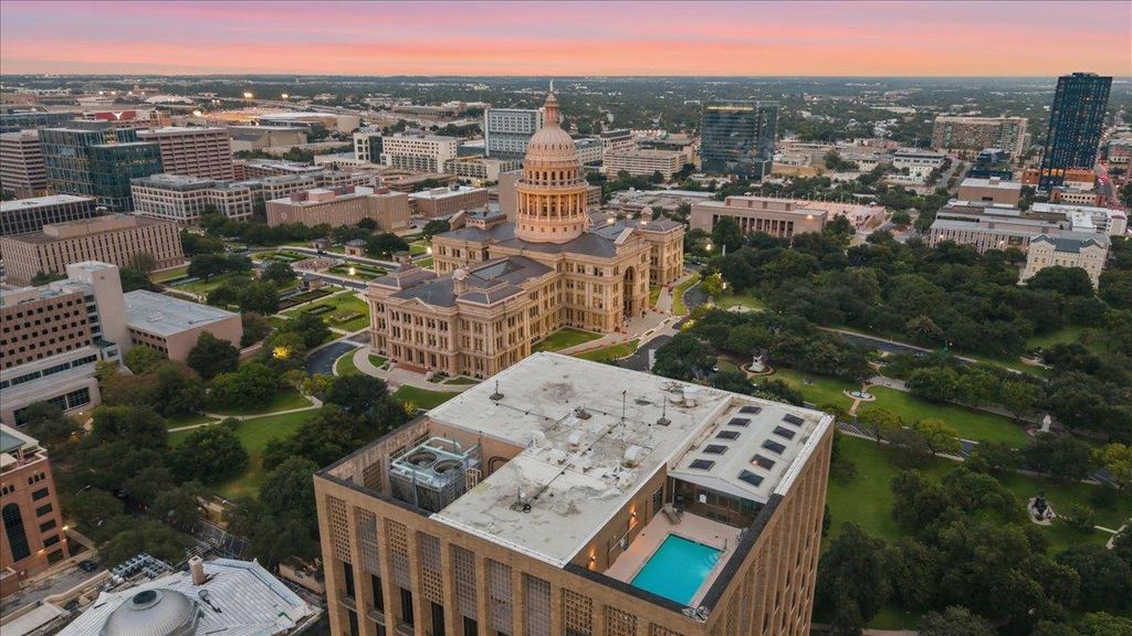 1122 Colorado ST 1004, Austin, TX 78701