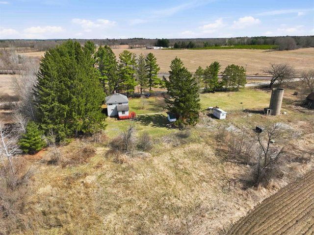 265 Fawn Court, Oxford, WI 53952
