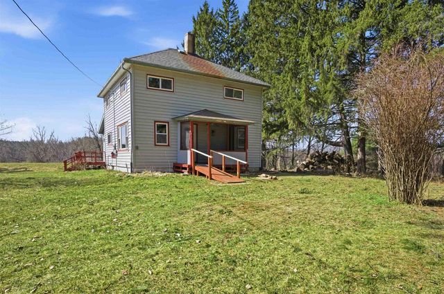 265 Fawn Court, Oxford, WI 53952