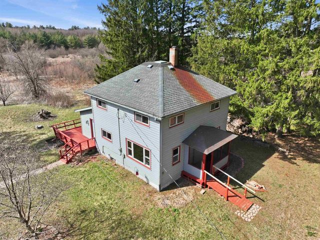 265 Fawn Court, Oxford, WI 53952