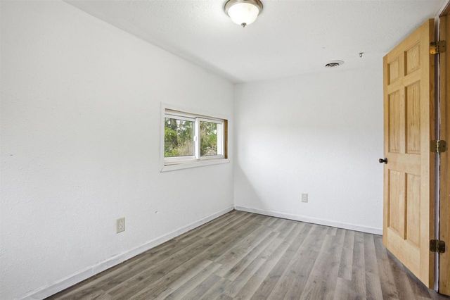 265 Fawn Court, Oxford, WI 53952