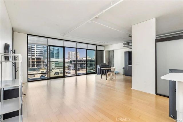 1100 S Hope Street 810, Los Angeles, CA 90015