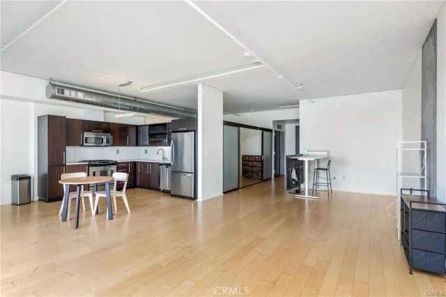 1100 S Hope Street 810, Los Angeles, CA 90015