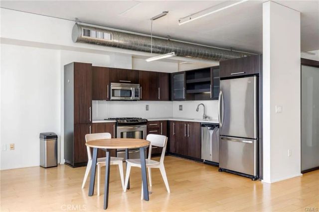 1100 S Hope Street 810, Los Angeles, CA 90015