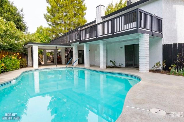 1501 Westbourne Way, Bakersfield, CA 93309