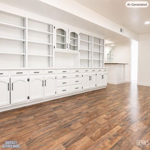 1501 Westbourne Way, Bakersfield, CA 93309