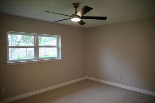 306 Maple Leaf Street, League City, TX 77573