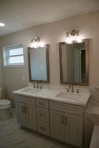 306 Maple Leaf Street, League City, TX 77573
